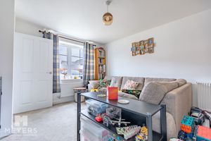 Lounge- click for photo gallery